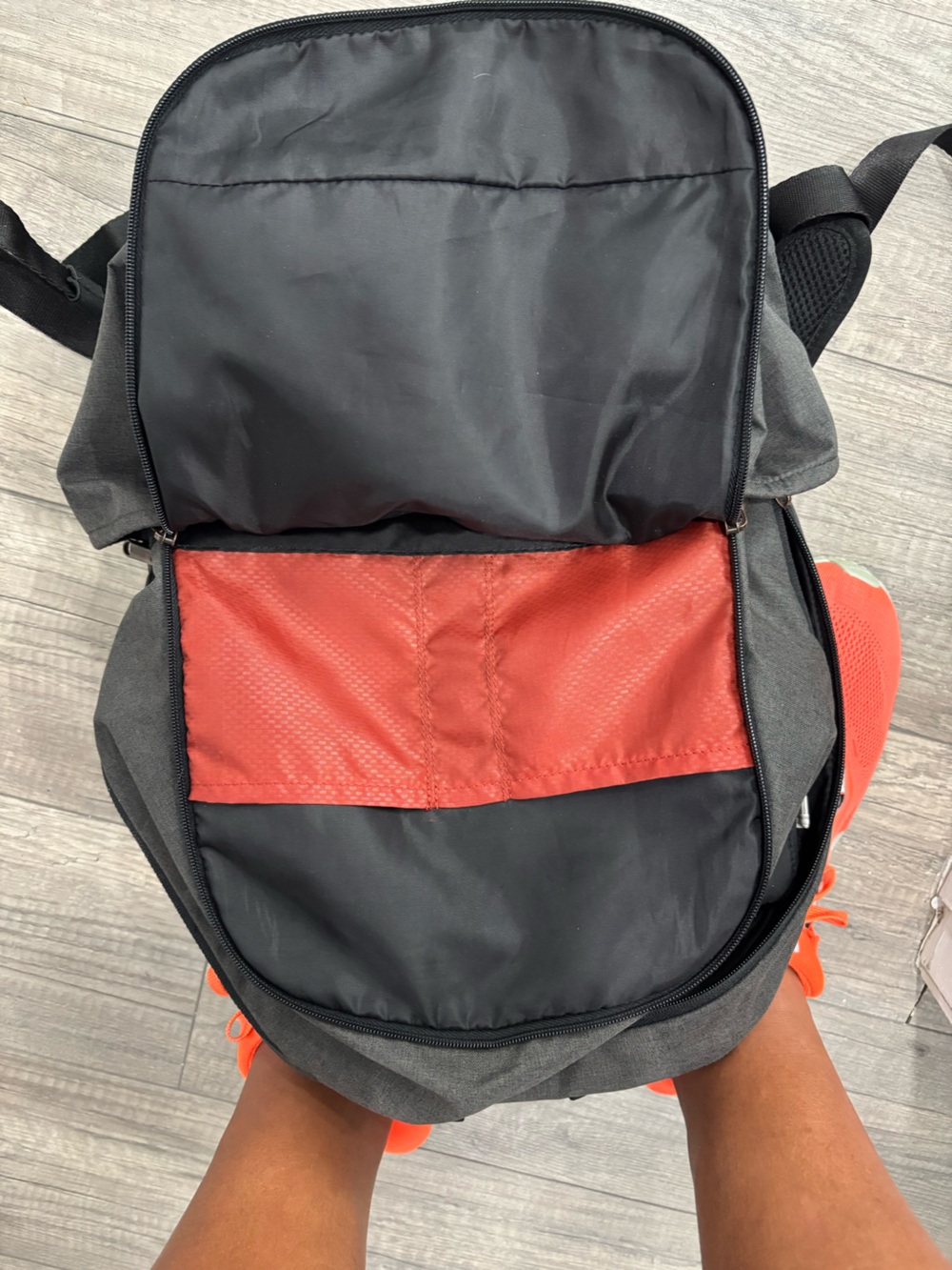 Case Logic Gray Backpack - Picture 4 of 4